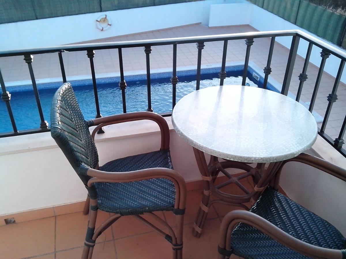 Charming 2-bed In Olhos De Agua Apartamento *
